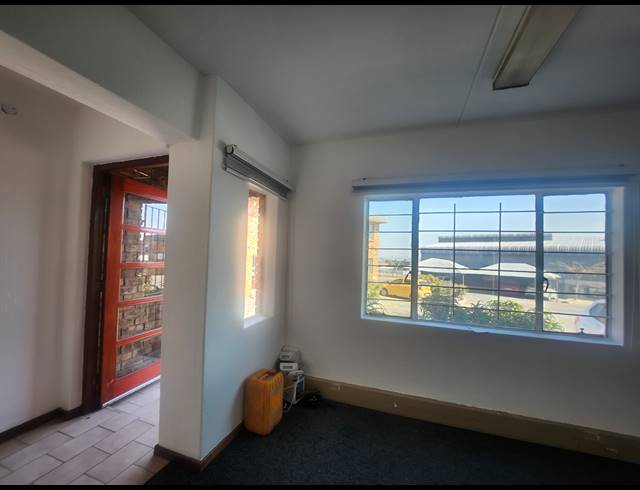 450M² WAREHOUSE TO LET IN ALLANDALE